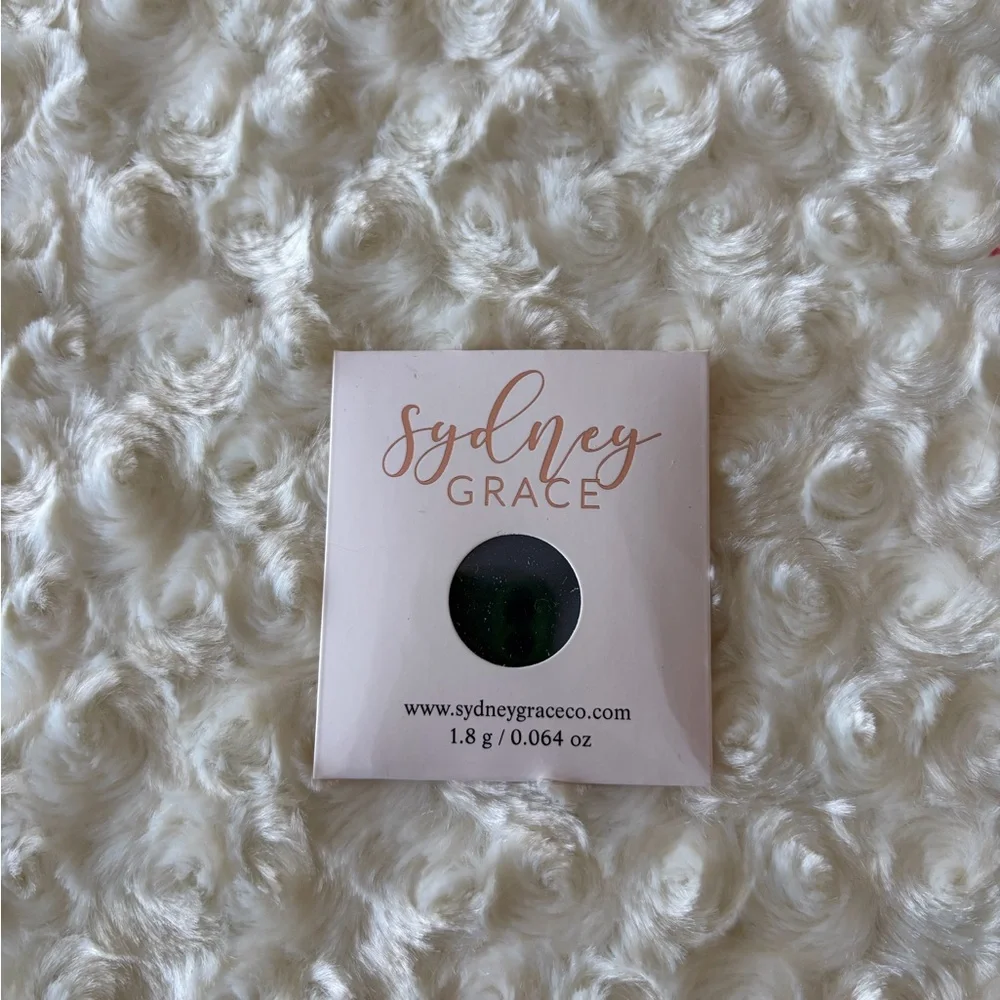 💰5/$25💰New Sydney Grace Thrilled Matte Eyeshadow